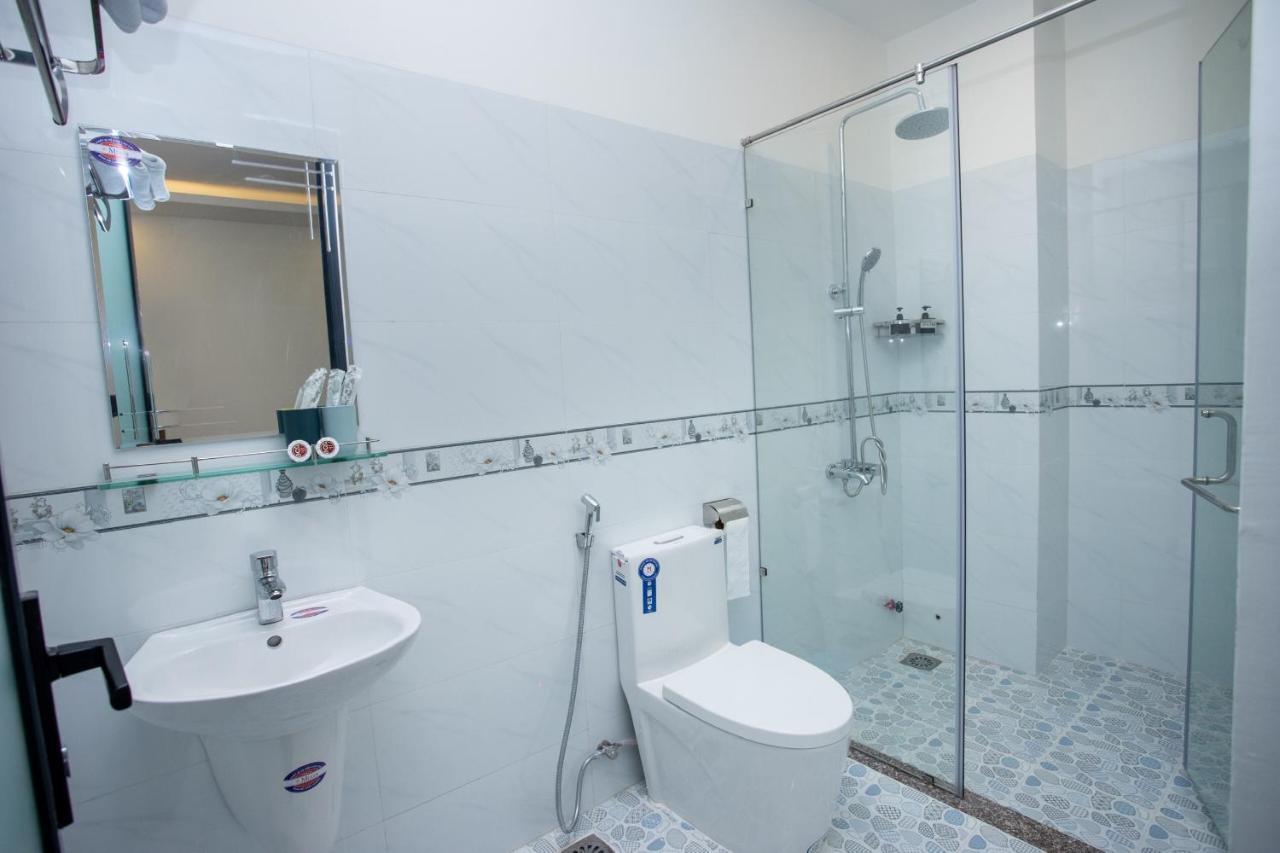 Khach San Hoang Long Hotell Nha Trang Exteriör bild