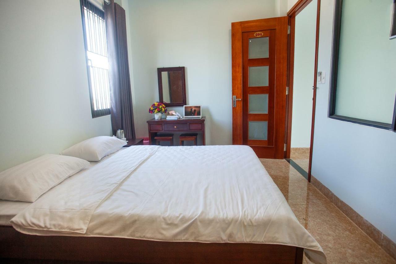 Khach San Hoang Long Hotell Nha Trang Exteriör bild